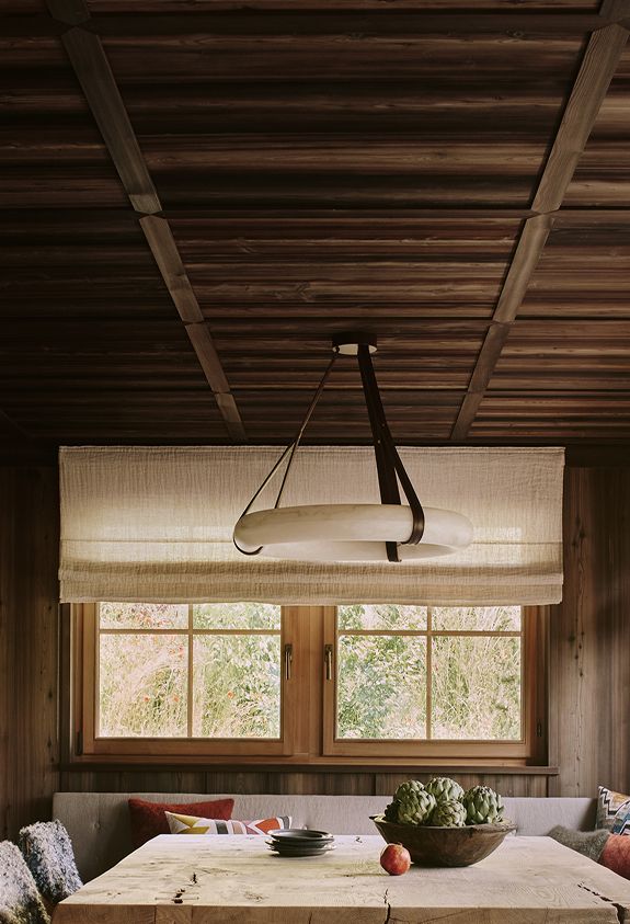 Gstaad_Esszimmer_Decke